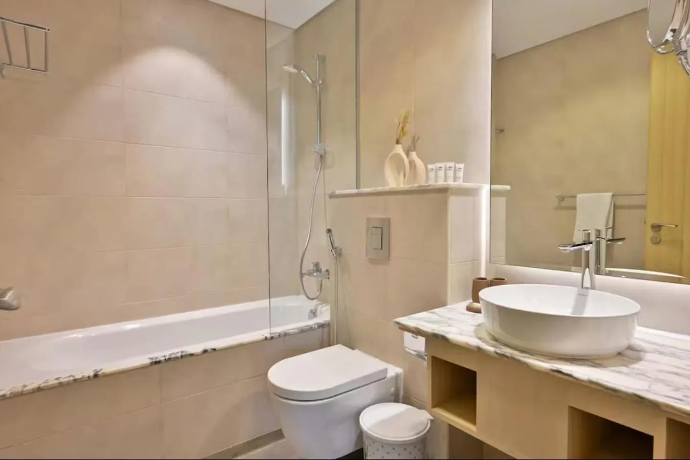 Paramount Elegance 10 Minutes Walk To Dubai Mall Apartment