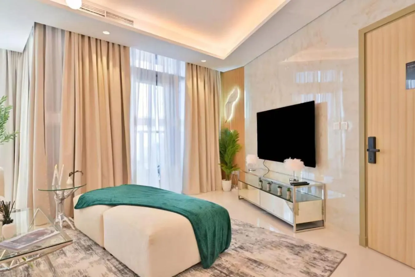 Paramount Elegance 10 Minutes Walk To Dubai Mall Apartment